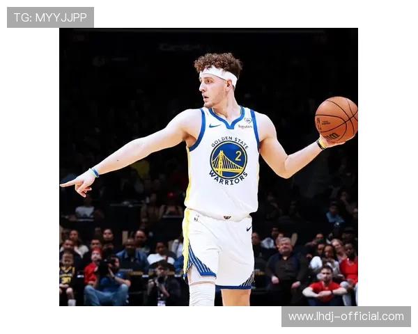 勇士进攻效率依旧顶级 但防守端退步影响季后赛席位争夺 勇士进攻效率依旧顶级 但防守端退步影响季后赛席位争夺